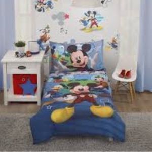 Disney Mickey Mouse  toddler bedding set